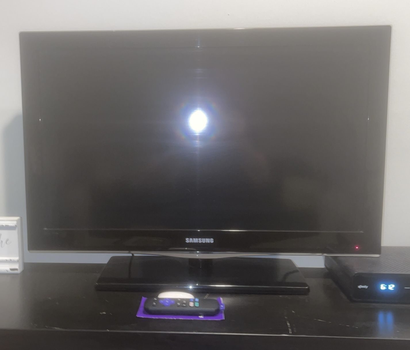 Samsung Smart TV (With Roku)