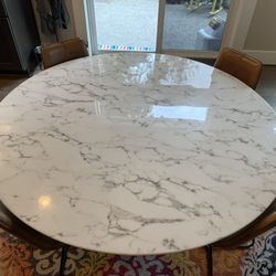 Tulip Dining Table
