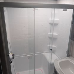 Tri-fold RV Shower Doors