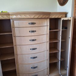 Large Chest With Drawers 