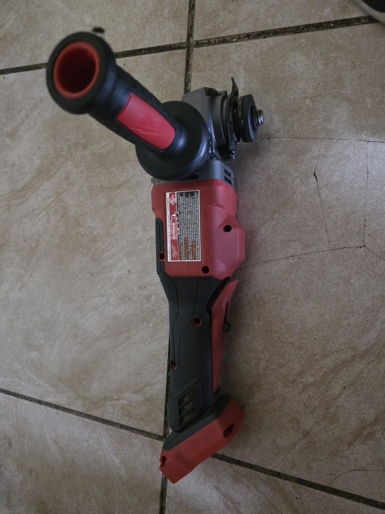 Milwaukee M18 Fuel 6inch Grinder
