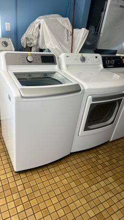 LG washer and electric dryer set