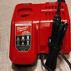 Milwaukee  M12/M18 Rapid Battery Charger