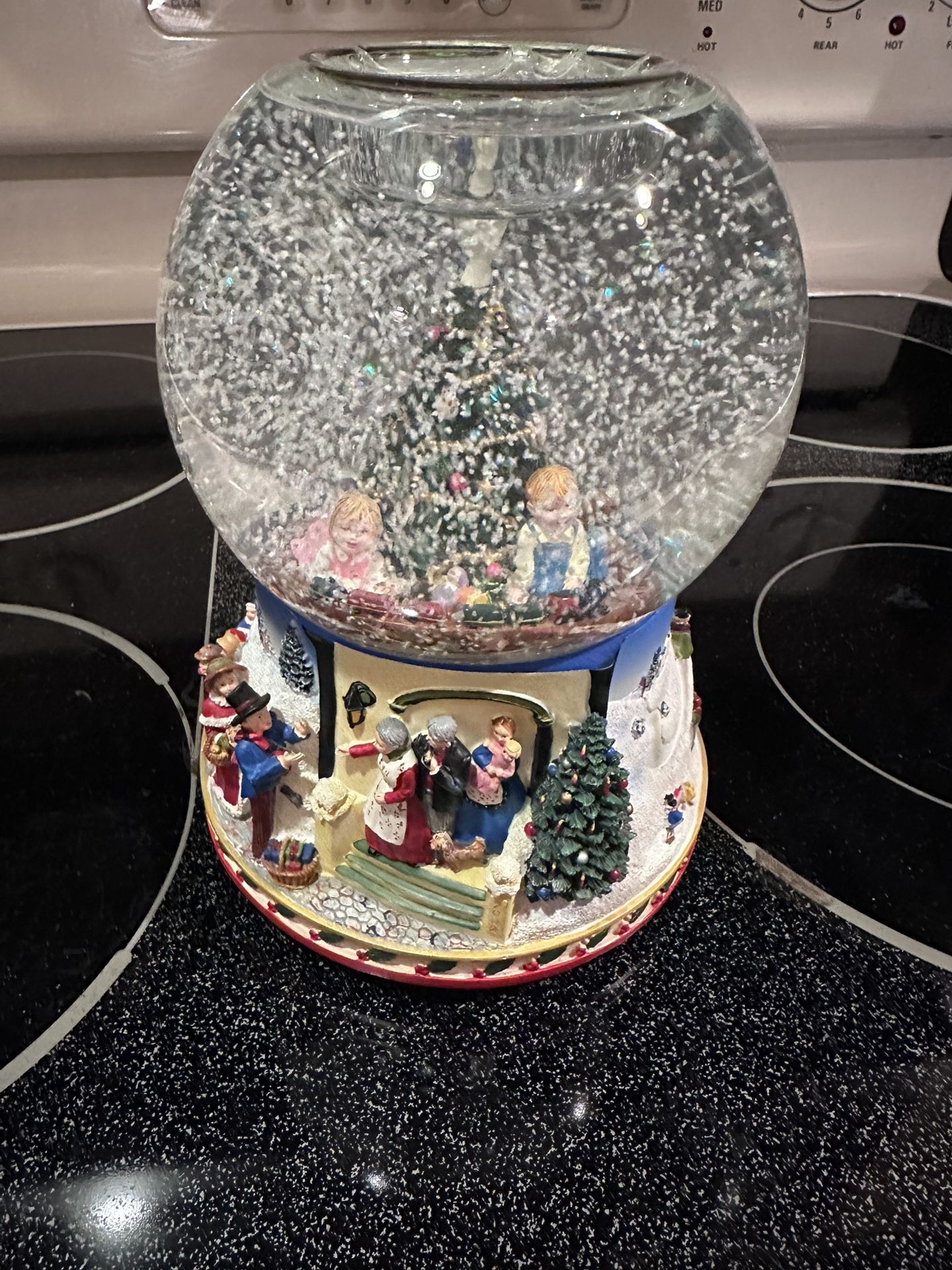 PartyLite Tea Light Snow Globe
