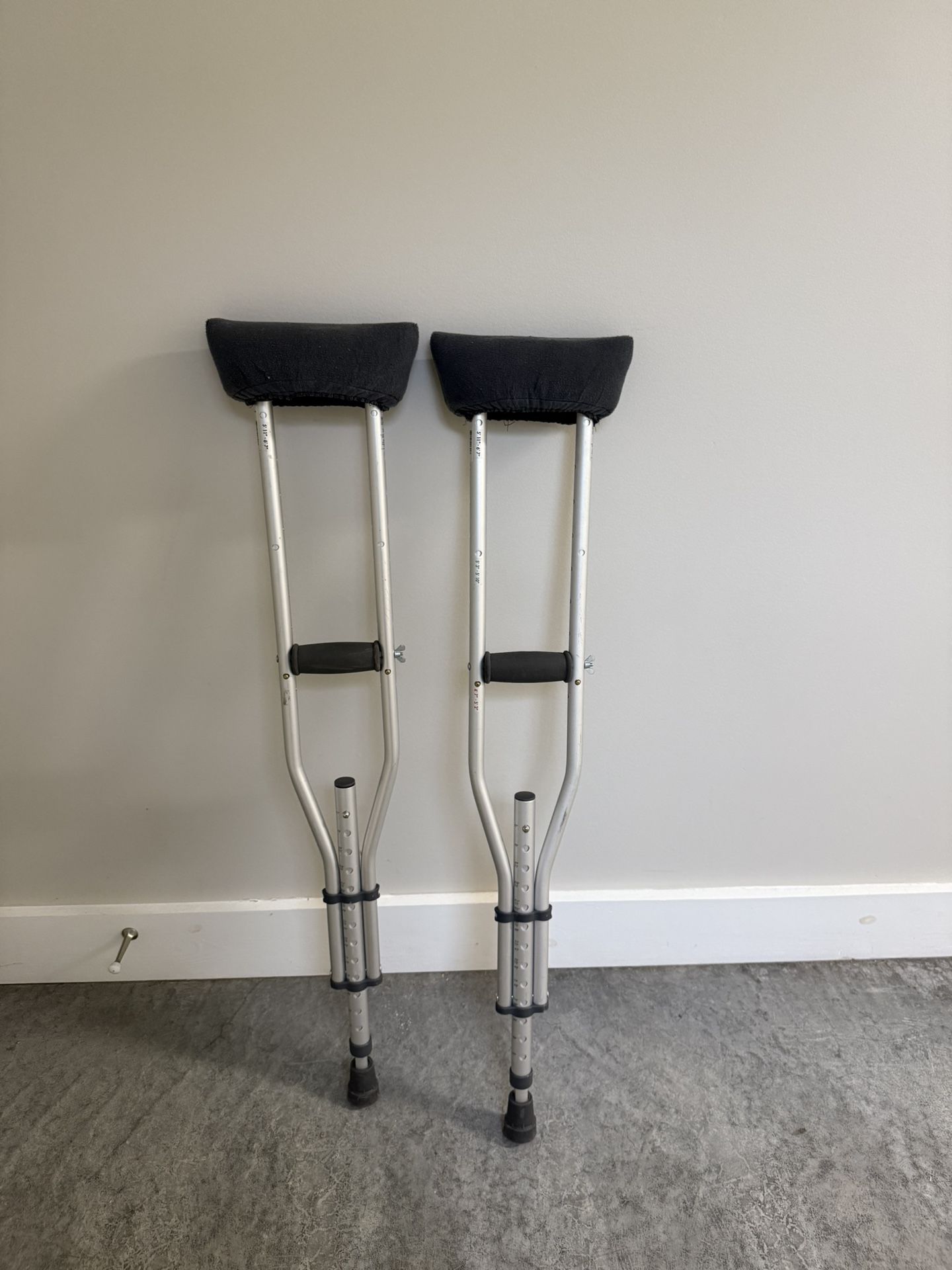 Adult Crutches