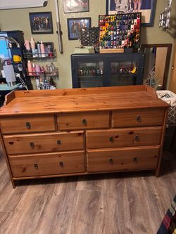Free 7 Drawer Dresser Used