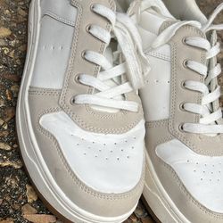 American Eagle Tennis Shoes 