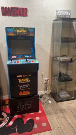 Marvel vs Capcom Arcade One Up machine