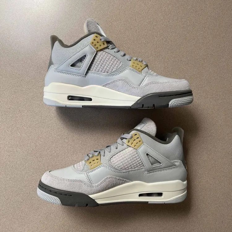 Jordan 4 Photon Dust