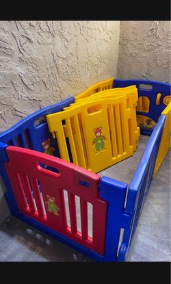 Baby playpen 8 panel