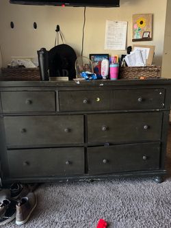 FrEE DREsser