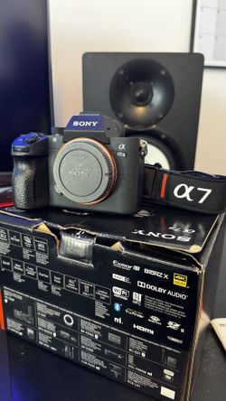 Sony Alpha 7 III Mirrorless Camera
