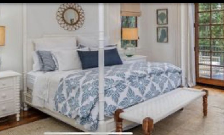Cal King Bed - Redford House Wellesley Poster Bed - Bedroom furniture