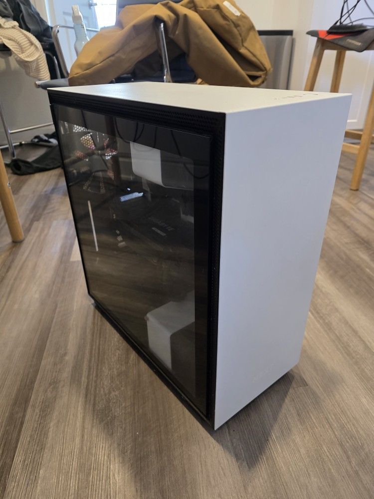 NZXT Gaming PC Setup