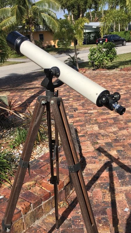 Bushnell Telescope and Tripod