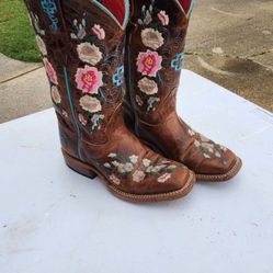 Girl Size Boots 