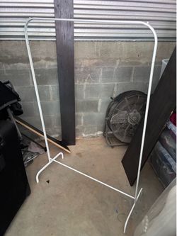 Clothing rack