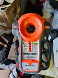 Black & Decker Bull's Eye Laser Level Stud Finder