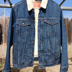 Womens Levi Sherpa Jean Jacket - medium