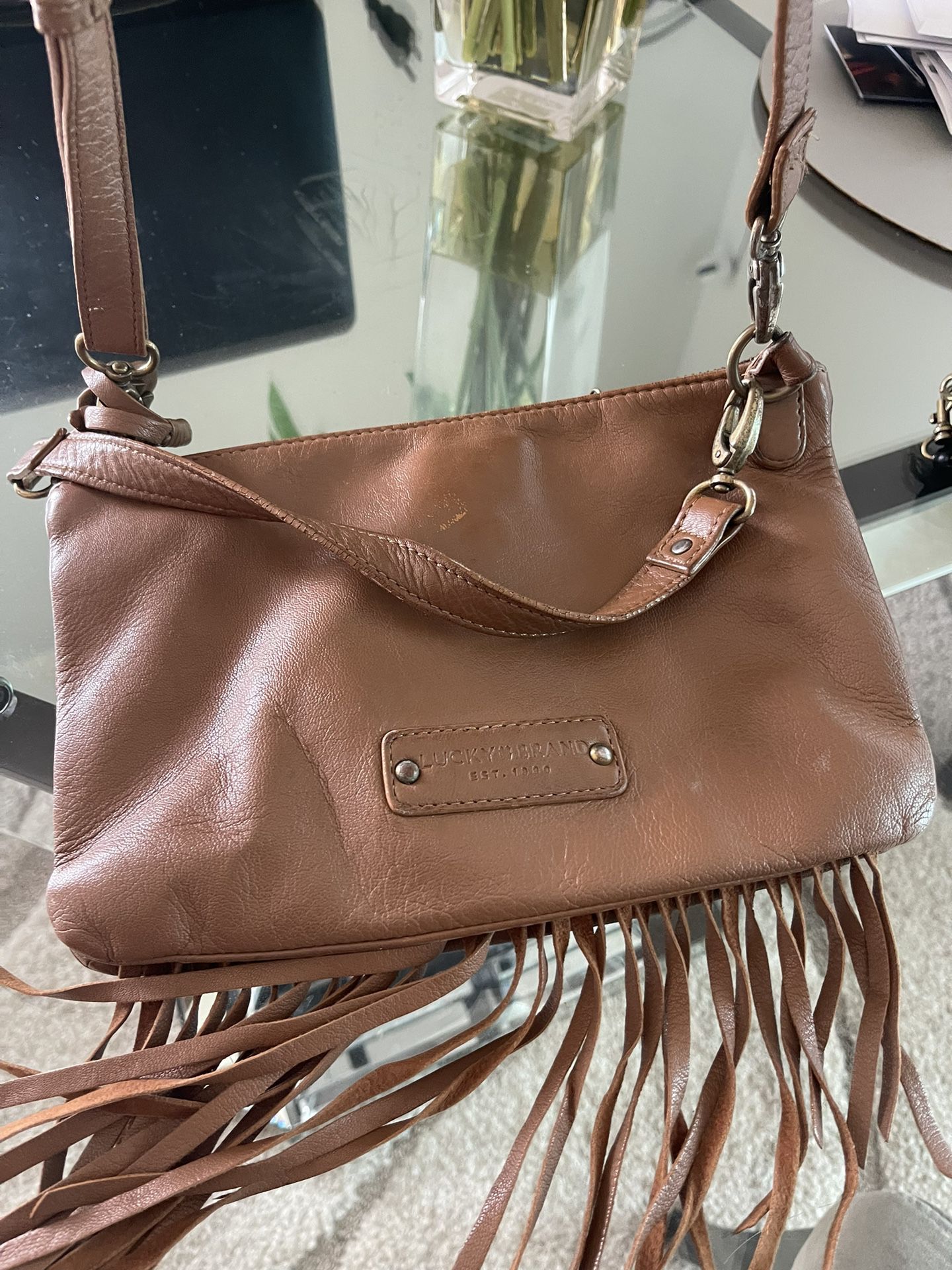 Lucky Brand Brown Tan Leather Cross hold 