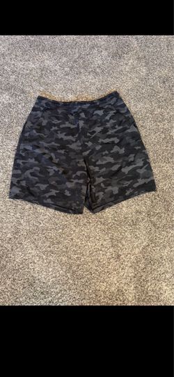 Lululemon Shorts Size Medium