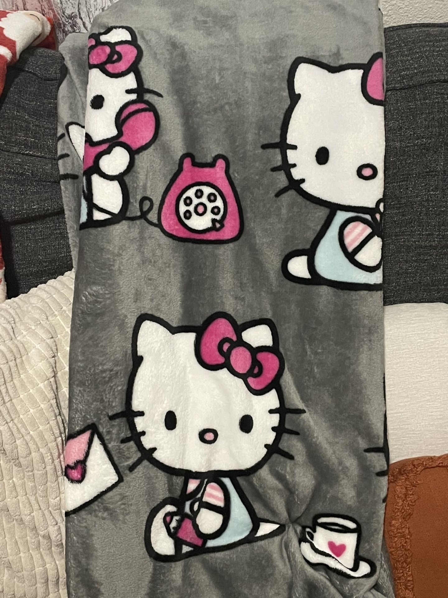 Hello Kitty Blanket