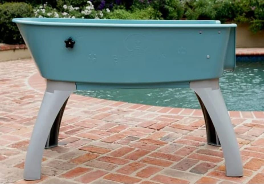 Outdoor Pet Bathing Station