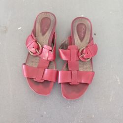 Clarks Red Leather Slip on Sandal Ladies size 7 -1 Inch Heel