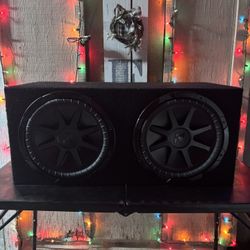 2 12 Inch Kicker Comp VR Subwoofer 