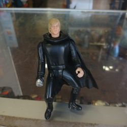 Vintage 1997 Star Wars Kenner Luke Skywalker