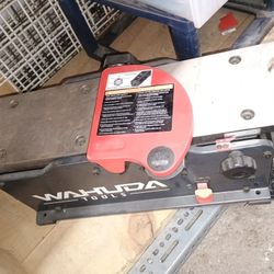 Wood Cutting Machine 