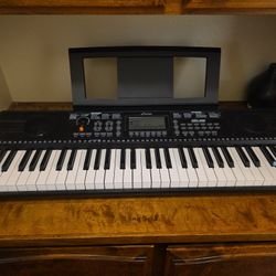Donner DEK-610  61-key electronic keyboard 