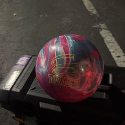 Brunswick Twist Bowling Ball
