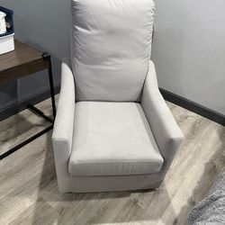 Delta Nursery Chair