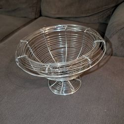 POLISHED STAINLESS STEEL BAR and COILED WIRE FRUIT/ALL PURPOSE BASKET