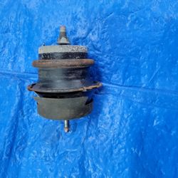 INFINITI Q50 AWD 2014-2022 MOTOR MOUNT OEM ( INFINITI Q50 PARTS 