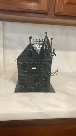 Metal Halloween Haunted House