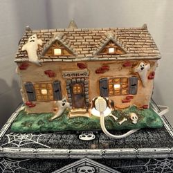 Lighted Halloween Creepy Hollow Village haunted hotel Haunted House Vintage