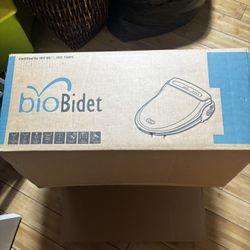Bio Bidet UCI Lifestyle Upgrade Bidet Seat - White