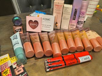 Makeup different prices lmk if your interested