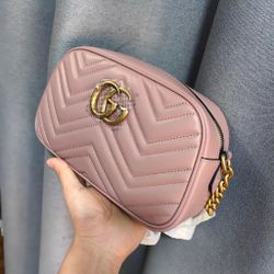 💗Beautiful Pink Gucci Bag!💗