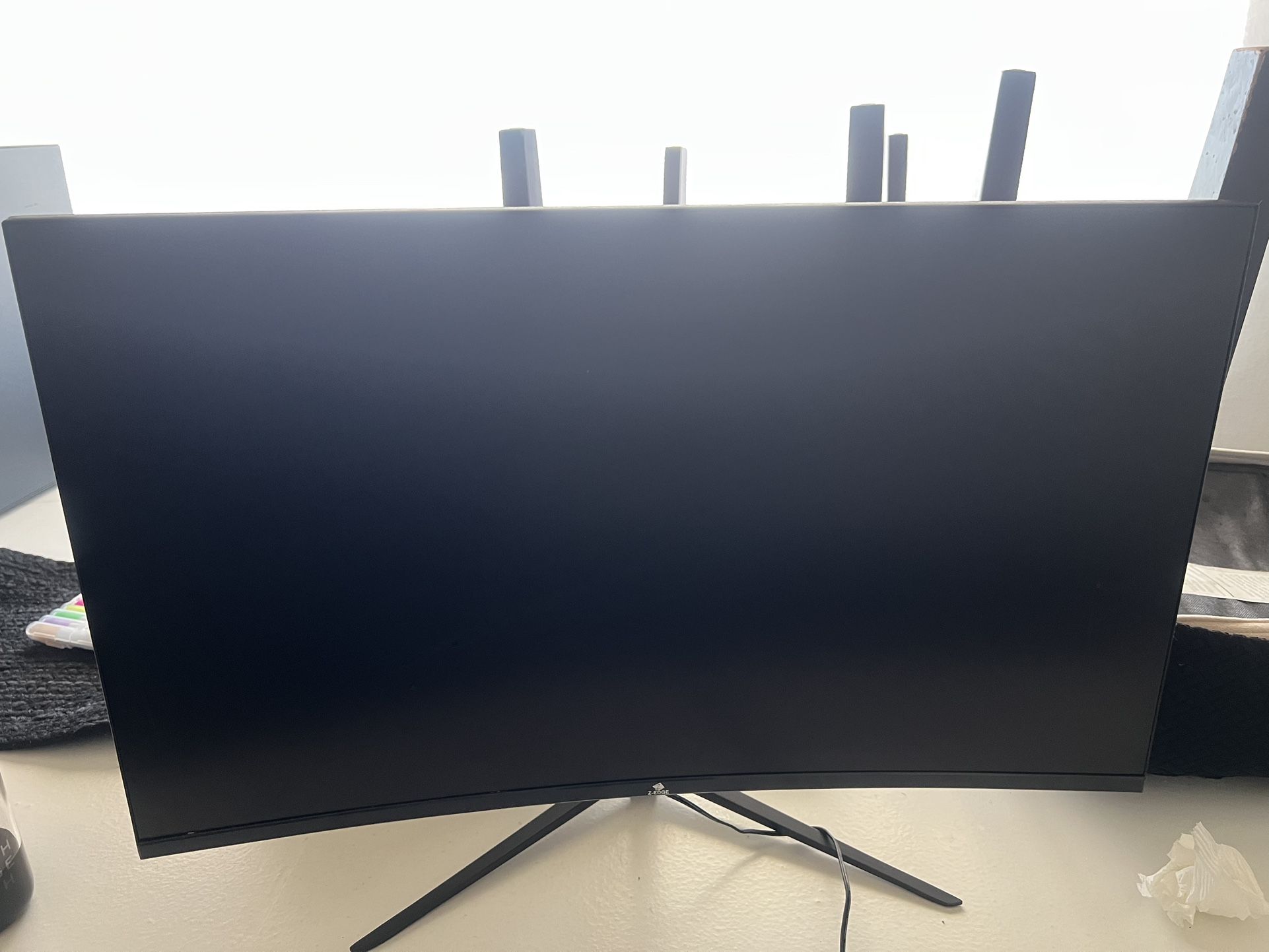 2 Gaming Monitors 200hz