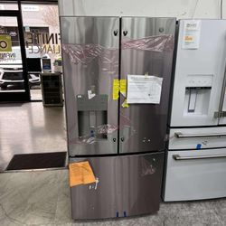 GE 23.7 cu. ft. French Door Refrigerator 