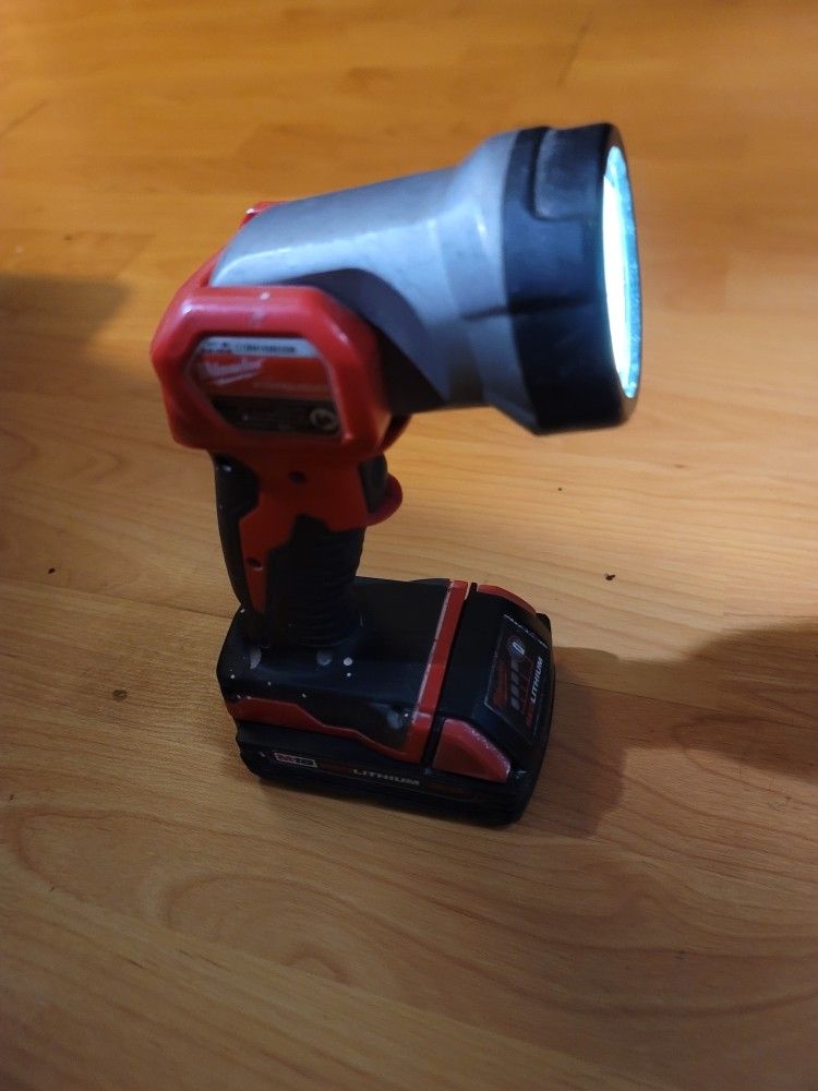 M18 Flashlight (Milwaukee)