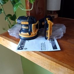 DeWalt 20 V. XR. Sander. Speed Variable. Battery. Lithium. Brushless Motor