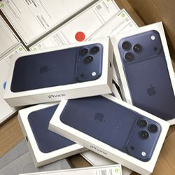 iPhone 17 pro 256GB Locked