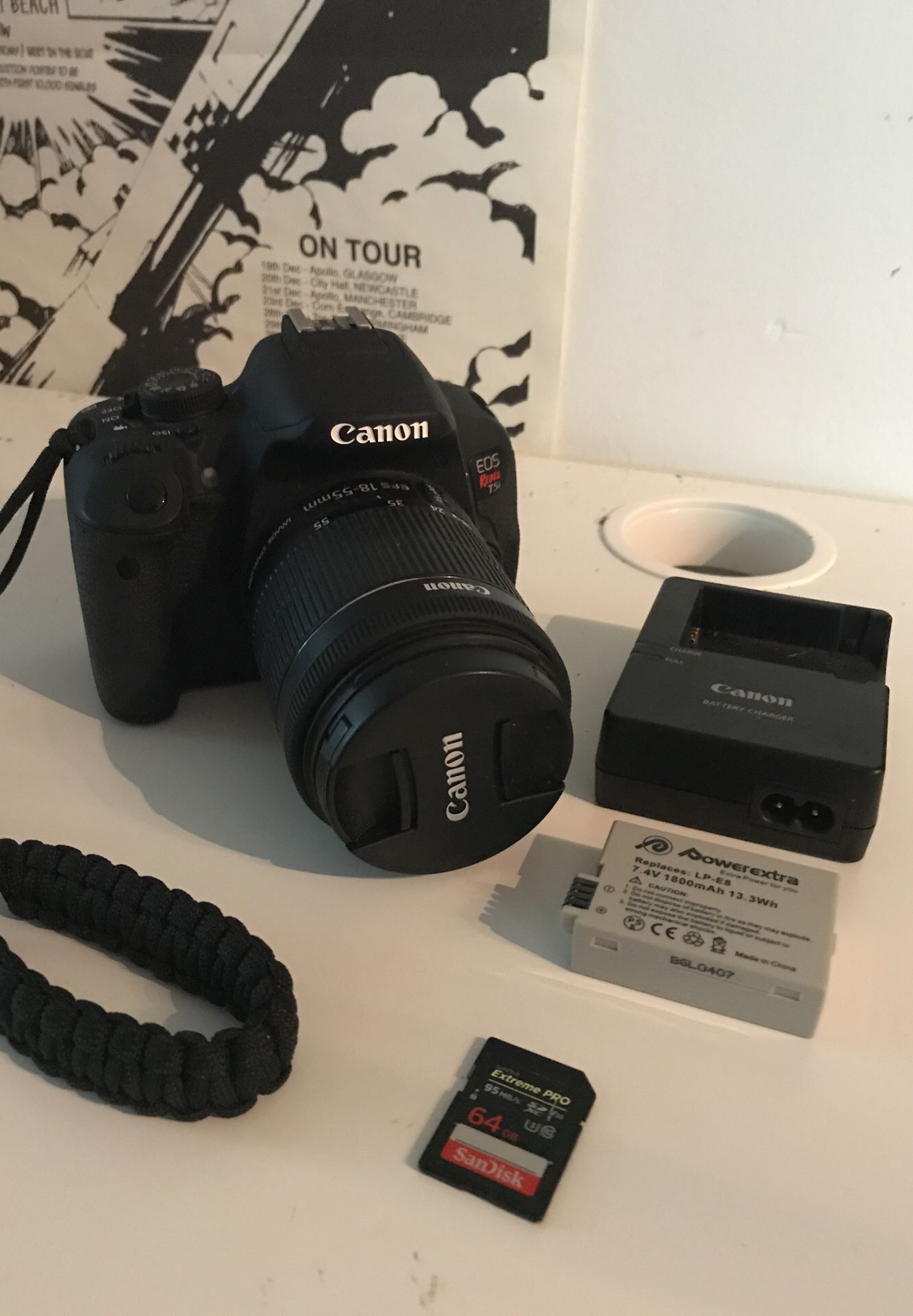CANON T5i Camera DSLR w/ 18-55mm Lens