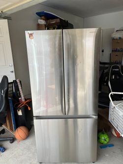 Samsung Refrigerator- French Door Style