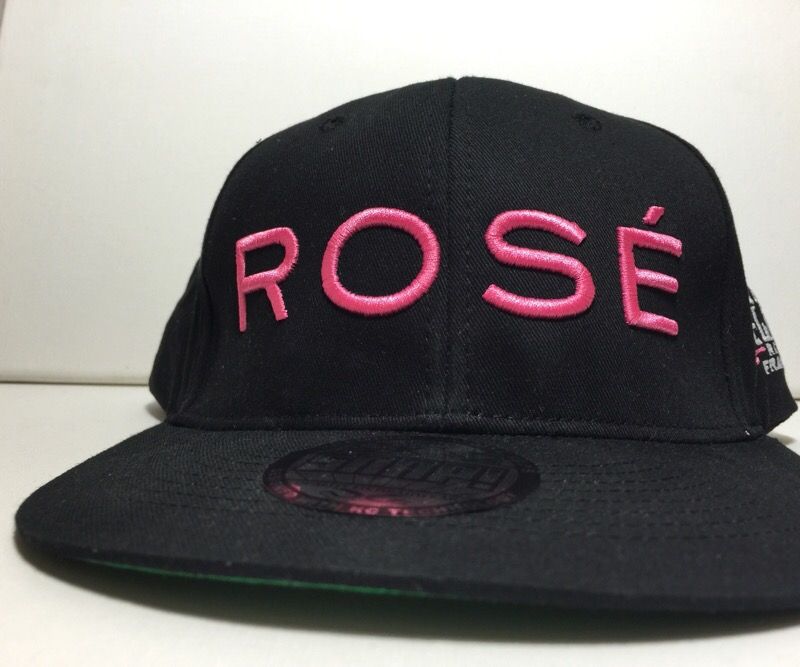 Rosé snapback black bottle boys Luc Belaire