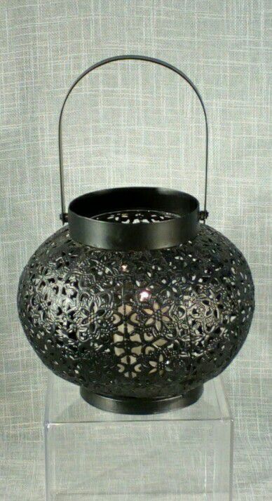 Metal Candleholder (candle included) 10"x6" *PICKUP ONLY* home decor, household,